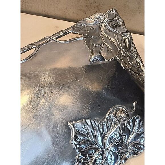 Arthur Court 2002 19" Oblong Serving Tray Vines & Grape Grapevine Footed GUC - Picture 10 of 11